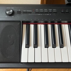 ヤマハ  YAMAHA 電子ピアノ　椅子無し　スタンド付属　NP-12B 　の画像