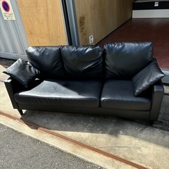 8/5 本日連絡頂いた方限定　3人掛けソファ 