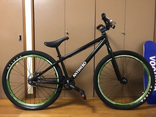 blkmrkt ストリートマウンテンバイク ダートジャンプ