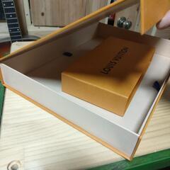 LOUIS vuitton空箱の画像