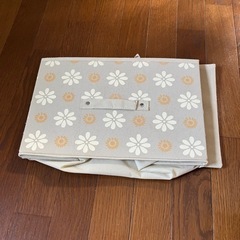 折りたためる収納ボックス　２個セットの画像