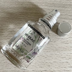 ☆お値引可能☆【残量9割以上】L'OCCITANE  エルバブランシュ フレグランスへアミスト(30ml)の画像