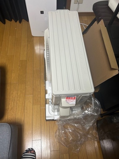 未使用品　　エアコン6畳用