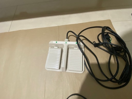 電動昇降マッサージベッド