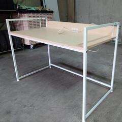 【美品】PC机　事務机　コンセントあり　の画像