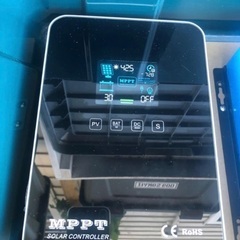 MPPTソーラーチャージャーコントローラー40a