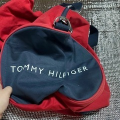 TOMYHILFIGERボストンバッグの画像
