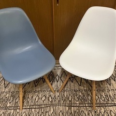イームズチェア1脚ブルーのみ（白は成約しました）