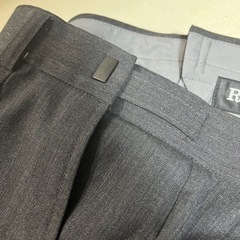 スラックスの画像