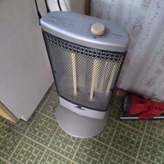 【無料】ホコリありの為格安電気ストーブ