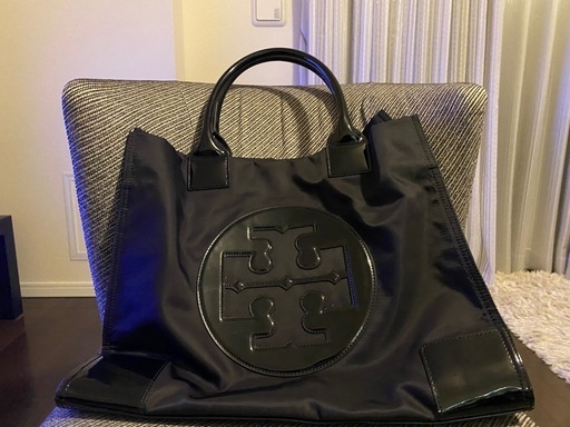 トリーバーチ　エラトート