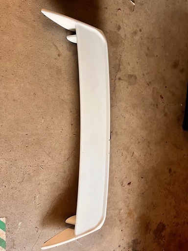 32GTR純正リアスポイラー