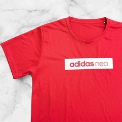 アディダス ネオ❤半袖Tシャツ　メッシュ生地　レッド　トップス　運動着の画像