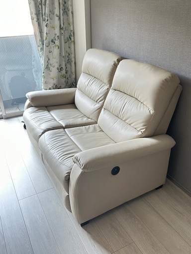 ニトリの電動ソファは引き取りのみです