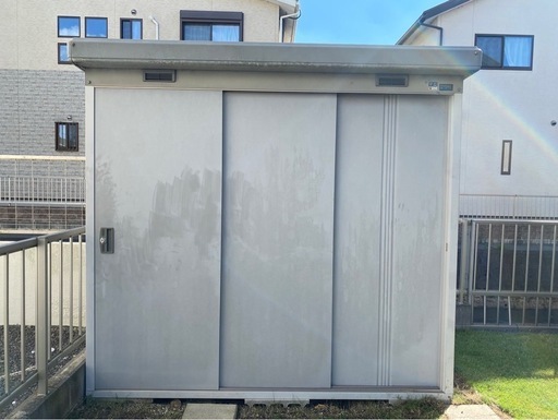 【決まりました】　イナバ　物置