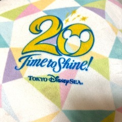チップとデール❤クッション　ディズニーシー20周年　限定グッズ　Disneyの画像