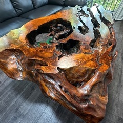 国指定特別天然記念物・屋久杉の一枚板テーブルの画像