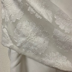 ⬜︎【GU】腕レース　白　トップス　Sの画像