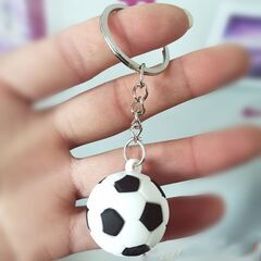 サッカーボールキーホルダー（新品）の画像
