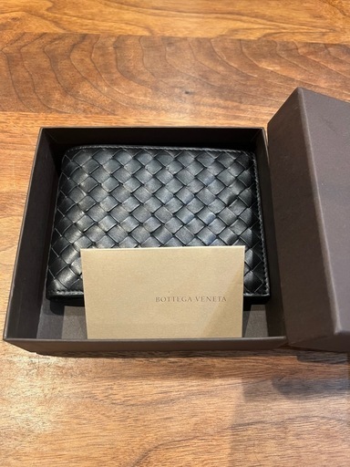 BOTTEGA VENETA 二つ折り財布