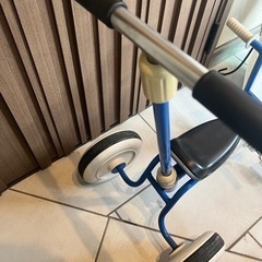 子供三輪車の画像