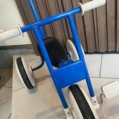 子供三輪車の画像