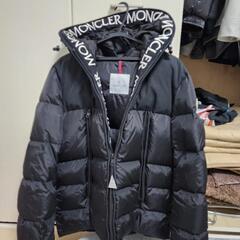 MONCLERダウン