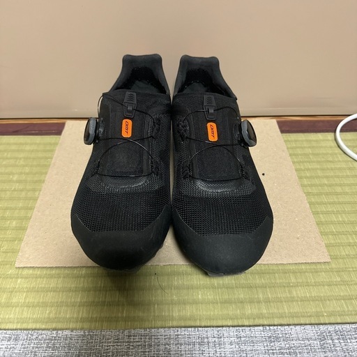 DMT KM4 黒色 サイズ42