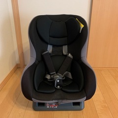 【決まりました】美品【コンビ　ウィゴー】チャイルドシートの画像