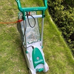 2023年購入　マキタ　芝刈り機