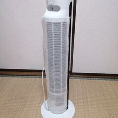 IRIS縦型扇風機の画像