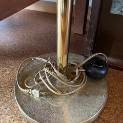【取引中】スタンドライト　古家具の画像