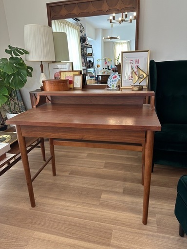 ミッドセンチュリー　ウォルナット　ライティングデスク　Emo unico