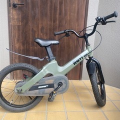補助輪付き　16インチ　RAVI 自転車　キッズ　子ども　ラビの画像