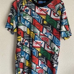 チャンピオンとアディダスTシャツの画像