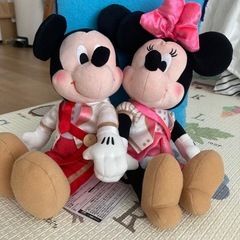 ディズニー  ミッキーミニーのぬいぐるみ