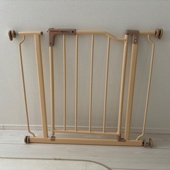 【早い者勝ち】クルーミー ママトール　ベビーゲートの画像