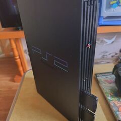 SONY　PS−2   スケルトンブラック　SCPH-50000　ゲームソフト付の画像