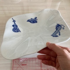深川製磁の皿　盛り皿の画像