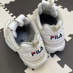 FILA スニーカー　27.5㎝
の画像