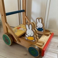 ミッフィー　手押し車　乗用玩具