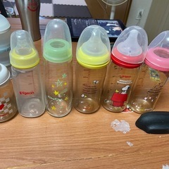 哺乳瓶　　取引中
の画像