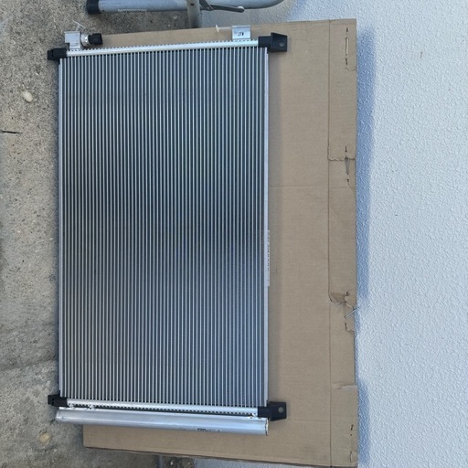 C27 S-HYBRID セレナ　エアコンコンデンサー新品