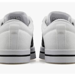 adidasスニーカー ブラヴァーダ KYH48 29.5cmの画像