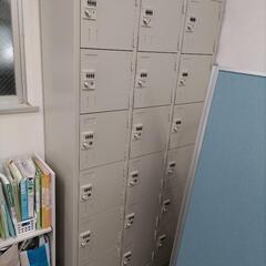ジム用ロッカー 靴箱