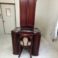 鏡台　ドレッサー差し上げます