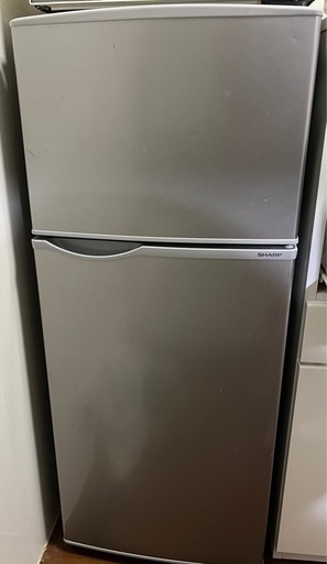 【美品】シャープ2020年製冷凍冷蔵庫128L