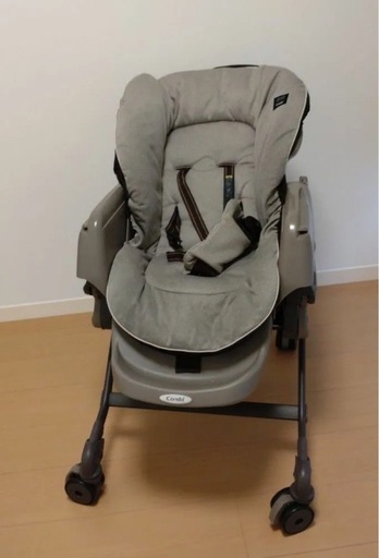 Combi ネムリラ エッグショック Auto SWING