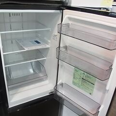 閉店セール中につき、通常特価32,978円より20％引きの26,382円!　TOSHIBA　東芝　ノンフロン冷凍冷蔵庫　153L　GR-T15BS　2ドア冷蔵庫　黒　ブラック　2022年製の画像