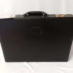 ダイヤル式アタッシュケース　レザー